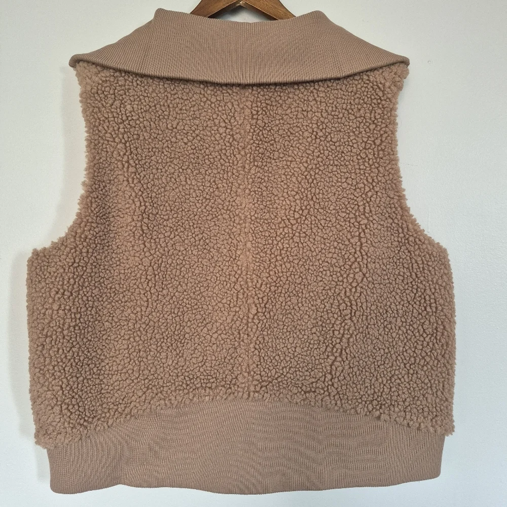 Kit + Ace Taupe Sherpa Full Zip Ribbed Neck And Waist Vest XL - Picture 2 of 12